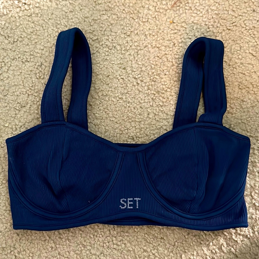 SET active blue ribbed sports bra. Small.